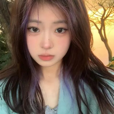 指尖相触，恋恋不舍